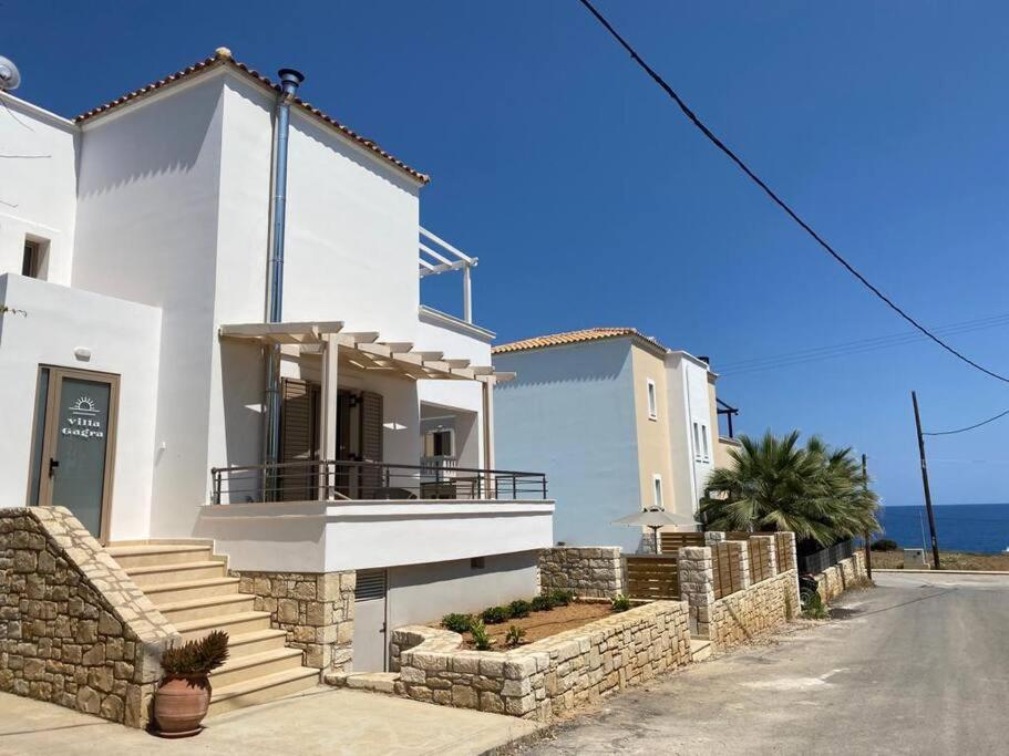 Villa Gagra - With Private Pool, Air Con And Heating Pánormos