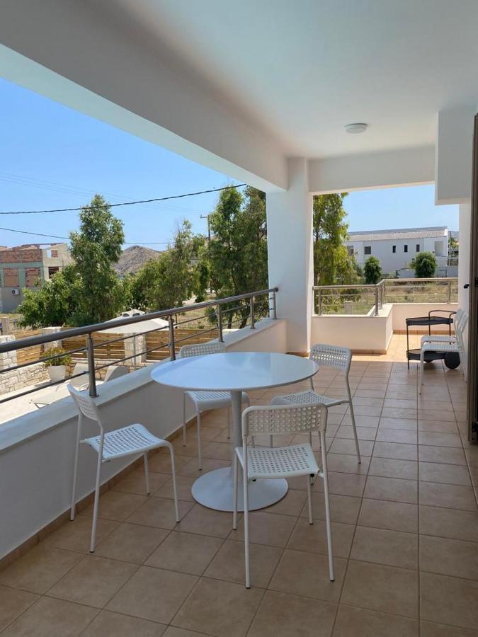 Villa Gagra - With Private Pool, Air Con And Heating Pánormos